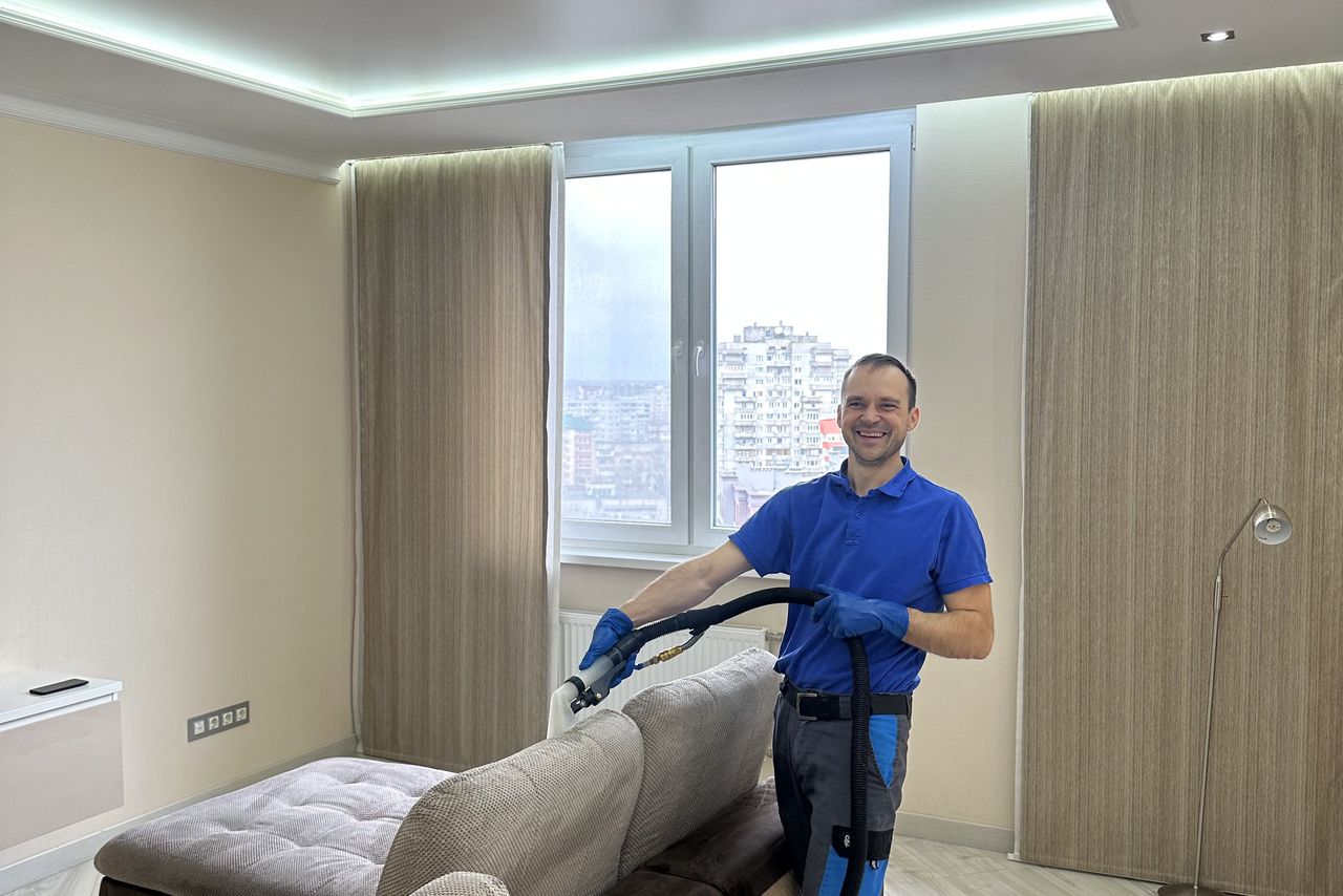 Химчистка мебели и диванов в Калининграде